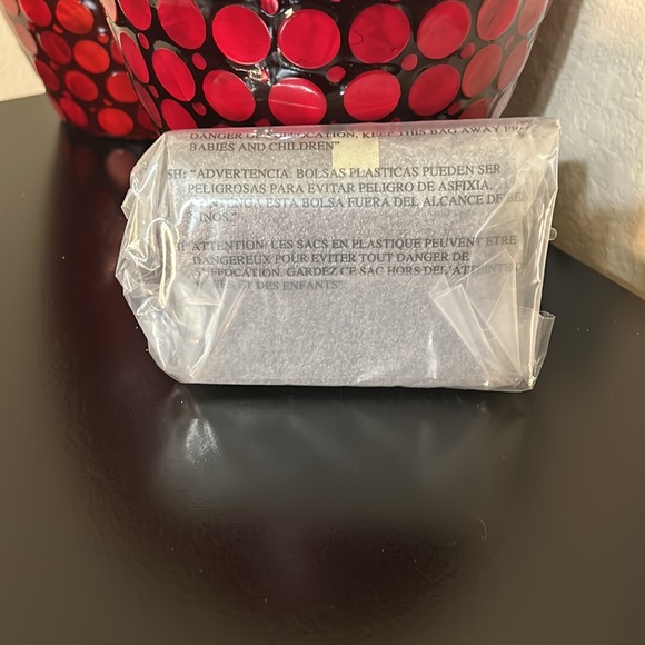 Kate Spade NWT Lady And The Tramp Small Bifold Wallet - Picture 6 of 6